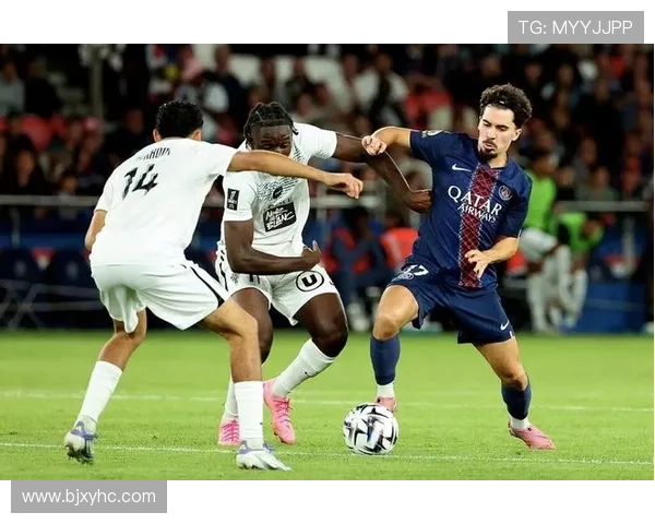 皇马锁定三大中场目标 巴黎核心领衔